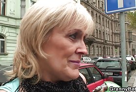 فراه ابراهیم در یک نوسان جنسی دمار از روزگارمان است