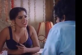 دختران اسپانیایی یک حزب خیمه شبانه دارند