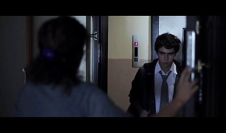 Pacar busty yang semua orang ingin miliki