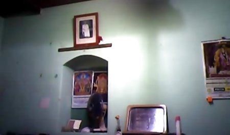 Putrinya kehilangan keperawanannya dengan saudara laki-lakinya dan ayahnya