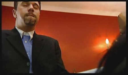 Dua latinas panas bercinta dengan uang di Miami