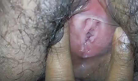 Lesbian yang ahli dalam scissoring webcam porno