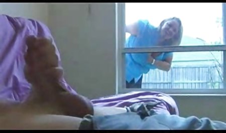 Ibu mengajar bagaimana meniduri putranya