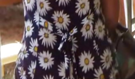 私のガールフレンドのお尻のストローとザーメン