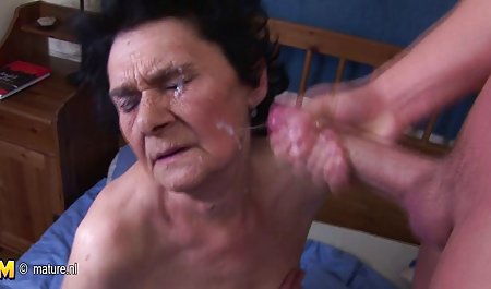 その豊かな娼婦を見てください！成熟のこのペアは、すべての牛乳を吸う