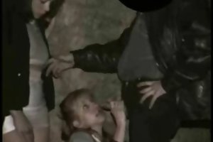 जासूसी लड़के, 2 लड़कियों पार्क में देखो वह पुरुष अश्लील