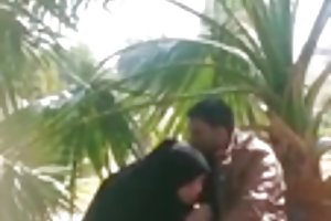 पाकिस्तानी मुखमैथुन और बंद जब तक तेजी के सार्वजनिक पार्क में पोर्न वीडियो छोटी लड़की