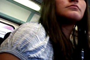 Porno casero rabuda de Mano EN El metro पोर्न वीडियो में बस