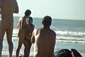 श्री बिग डिक समुद्र तट पर टिन अश्लील वीडियो ऑनलाइन