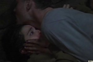 राहेल Weisz गेट्स में दुश्मन (पूरा बट निकलना) रूसी सोवियत संघ के ऑनलाइन