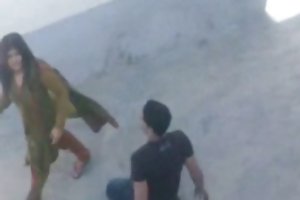 भारतीयों को पकड़ा पोर्न कहानियों