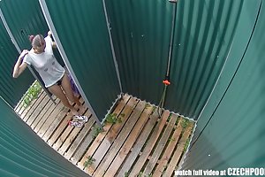 छिपे हुए कैमरे पर पकड़ा masturbating समलैंगिक अश्लील ऑनलाइन रूसी लड़कों