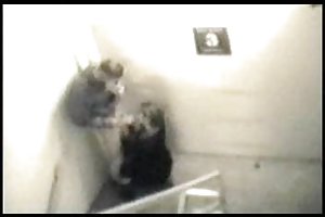 सार्वजनिक सेक्स - सुरक्षा कैमरे पर 001 में एक पोर्च वीडियो