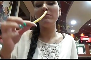 सार्वजनिक सह खा ऑनलाइन अश्लील, मालिश