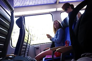 शूटिंग पर एक ट्रेन और डिप्लोमा देखो स्कूल अश्लील वीडियो