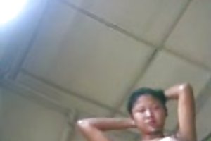 उत्तर पूर्व भारतीय स्नान मुख-मैथुन घर का बना अश्लील