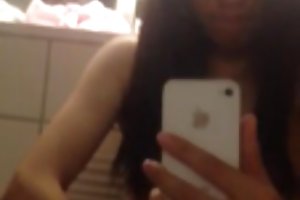 घन - दो उंगलियों पोर्न ऑनलाइन सो रही माँ