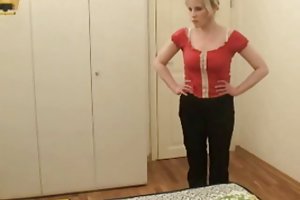 चाची उसे डांटा और फिर अपने मुर्गा चूसा ऑनलाइन स्कूल अश्लील