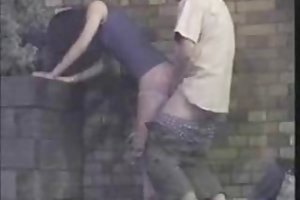 दीवार पर हाथ अश्लील वीडियो बेटी