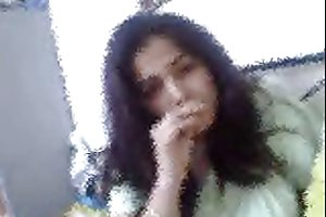 वेब कैमरा के साथ इश्कबाज अश्लील वीडियो माँ सो रही है ऑनलाइन