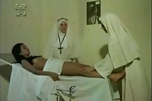 दृश्य में एक विदेशी फिल्म लड़कियों घर का बना अश्लील