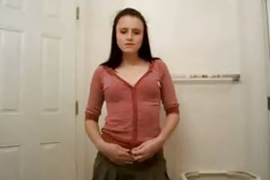 जबकि वह और बाथरूम में उसे बिल्ली घर का बना अश्लील 40 से अधिक