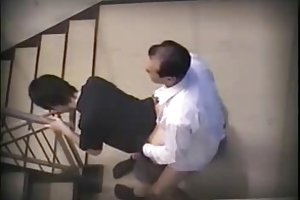 सीढ़ियों (जापान) सेक्स शिक्षक के साथ वीडियो