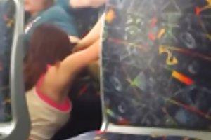 गरम समलैगिंकों बिल्ली खा सार्वजनिक बस पर मेलबोर्न में ऑनलाइन अश्लील धारा निकलना