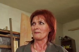 लाल बालों वाली दादी गुदा प्यार करता है गर्म पोर्न वीडियो