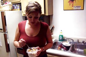 चाची रूसी देखो