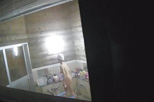 छिपे हुए कैमरे, शॉवर रेट्रो पोर्न कहानियों