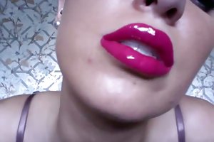 लिपस्टिक जॉय सेक्स के युवा लड़के के साथ अश्लील