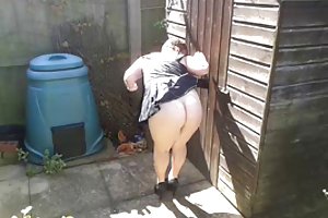 , बगीचे में घड़ी रूसी गुदा अश्लील ऑनलाइन