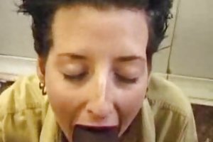 Shorthaired लड़की एक बड़ा मुर्गा द्वारा गड़बड़ रूसी अश्लील वीडियो