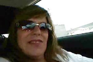 जर्मन पत्नी की कार में 2 श्रेणियाँ: अश्लील वीडियो देखने के लिए ऑनलाइन