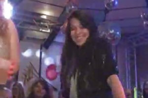 अद्भुत सेक्स पार्टी घड़ी रूसी अश्लील नाबालिगों ऑनलाइन