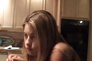 बट में माइस्पेस पर की भागीदारी के साथ परिपक्व महिला