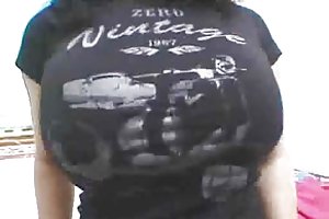 बड़े स्तन घर का बना अश्लील टुकड़ा करने की क्रिया