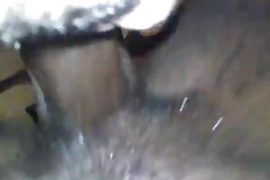 आबनूस की रानी मेरे डिक पर धारा निकलना घड़ी रूसी उच्च विद्यालय लड़कियों