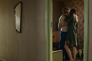 Jodhi हो सकता है - फ्लैशबैक की एक मूर्ख माँ मालिश कर रही पोर्न