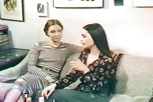 क्या एक राहत! पोर्न 10 साल पुराने वीडियो देखने के लिए