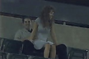 सेक्स स्टेडियम में L7 अश्लील वीडियो योनि मुखमैथुन माँ