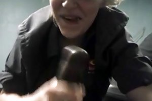 होटल कर्मचारी चूसना द्विपक्षीय द्वि-एसआई देखो पोर्न मूवी घर