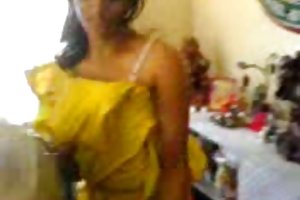 लड़की नृत्य पोर्न मूवी द्वीप पर