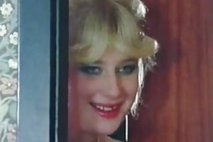 डैनिश विंटेज अश्लील वीडियो देखने के लिए