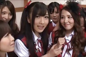 सभी जापानी बैंड (तैयार) घर का बना ऑनलाइन पोर्न स्तन